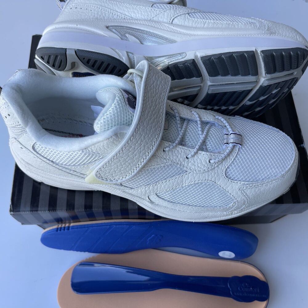 Dr. Comfort - 6840 - Size 8 W White -Therapeutic footwear, diabetic shoes. A123